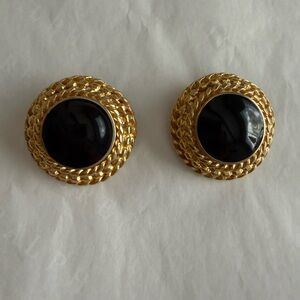 Vintage Erwin Pearl Gold Tone Clip On Earrings Black Cabochon Statement Signed
